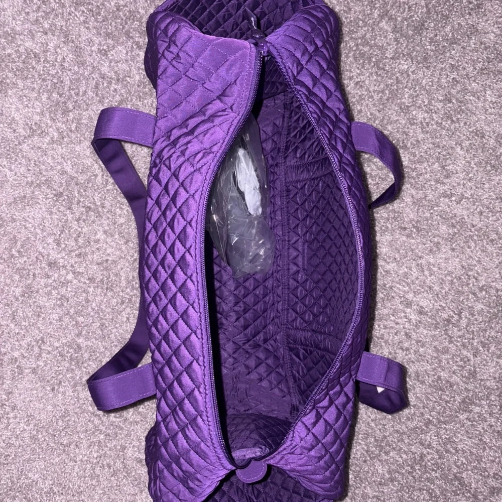 Vera Bradley - Picture 4 of 5